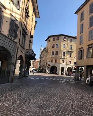Casa Borgo Antico Бергамо